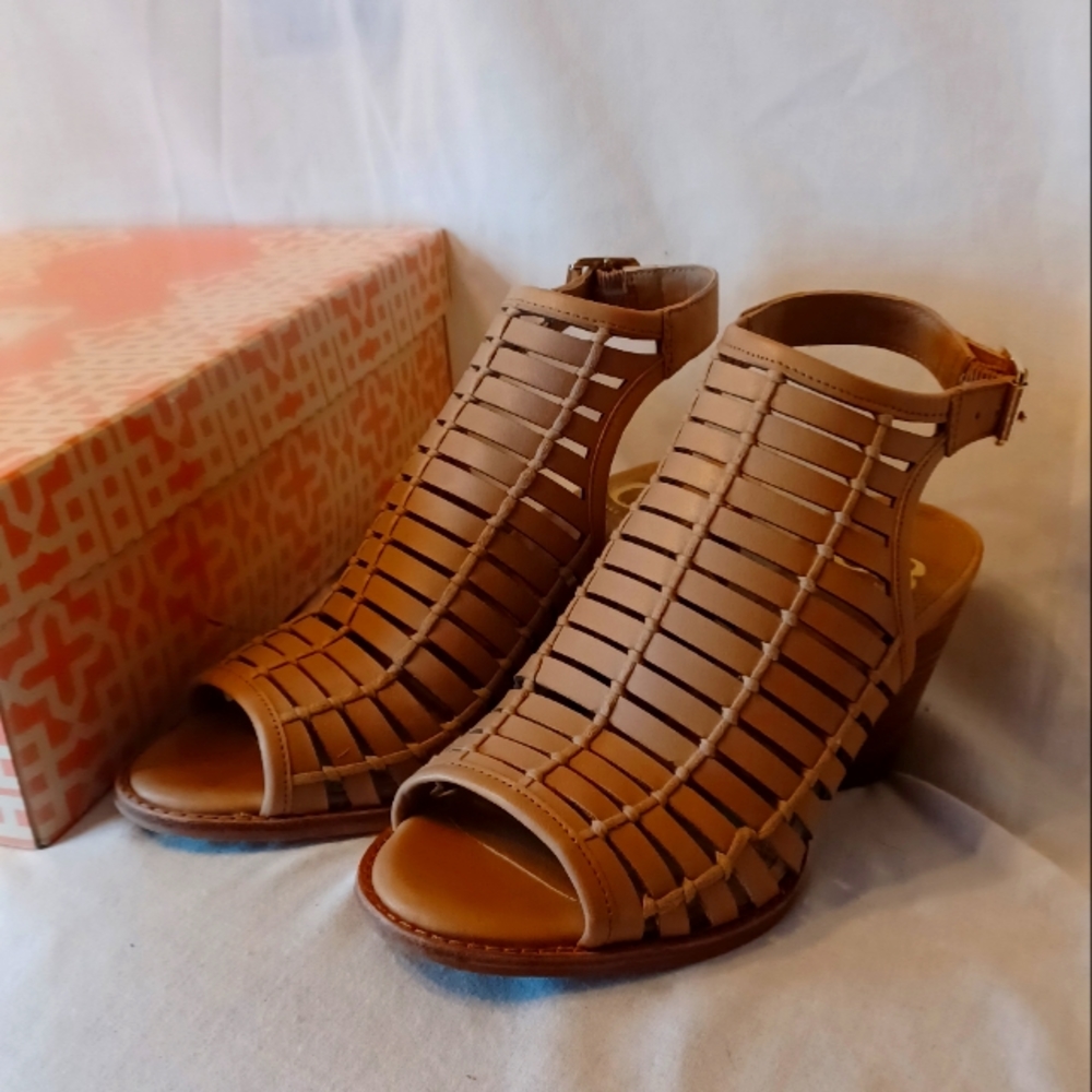 Gianni Bini 7 Strappy Heel
